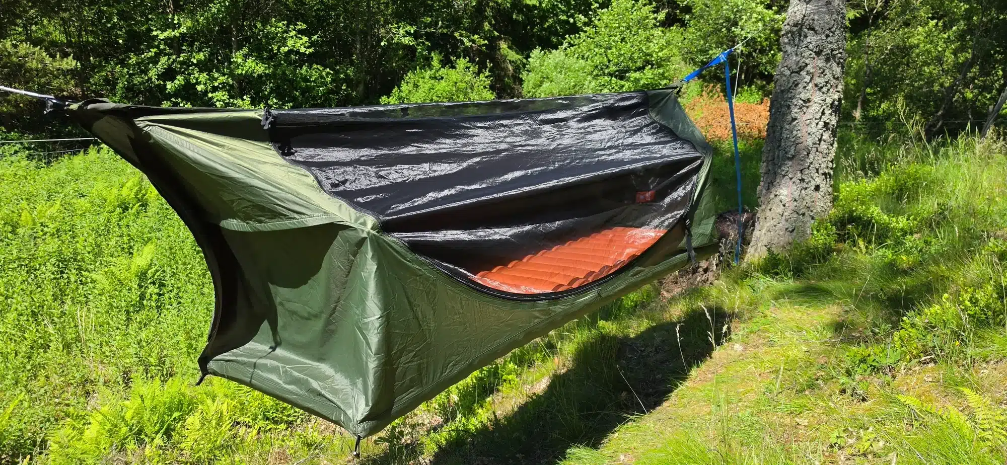 Haven Tent XL upphängd utan tarp och med sovytan synlig